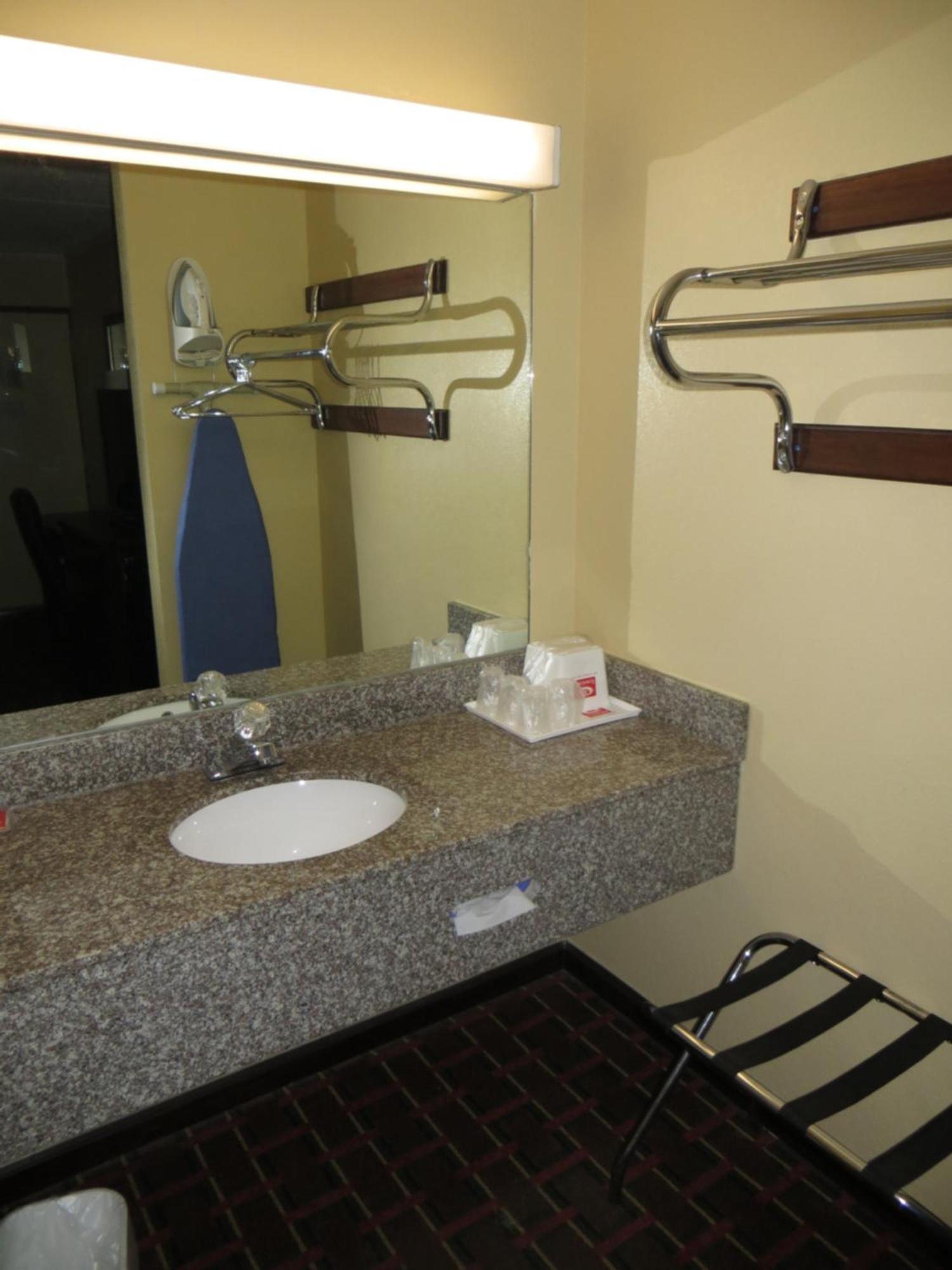 Econo Lodge Lenoir City Quarto foto